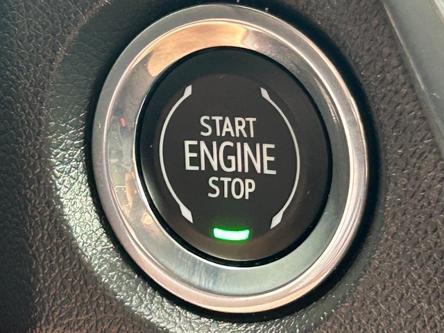 Used 2025 Buick Encore GX Sport Touring w/ Advanced Technology Package AWD/4WD image 18
