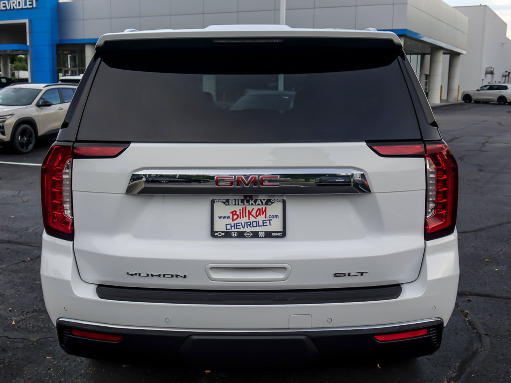 Used 2023 GMC Yukon SLT w/ SLT Luxury Package AWD/4WD image 7
