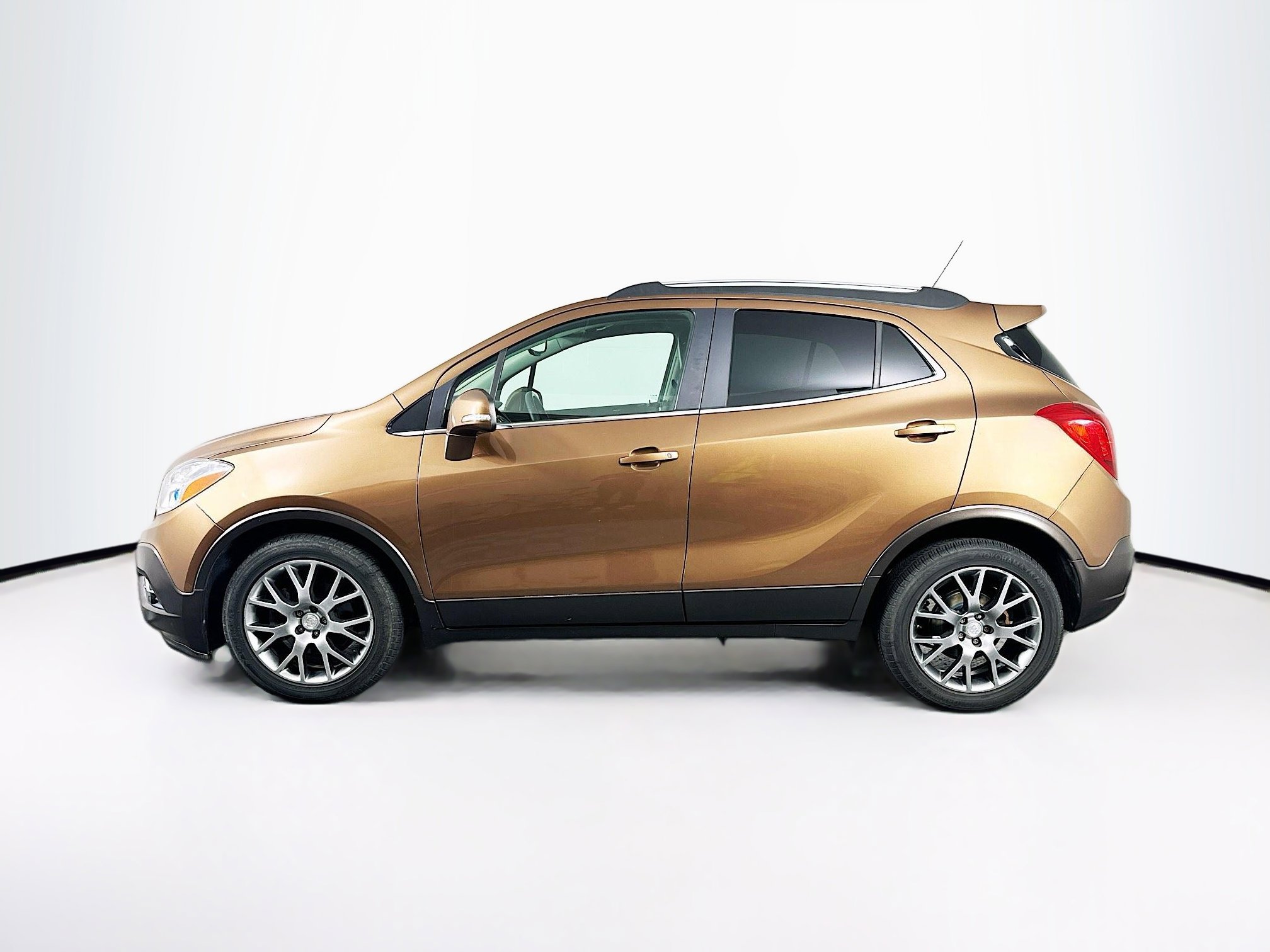 Used 2016 Buick Encore Sport Touring FWD image 4