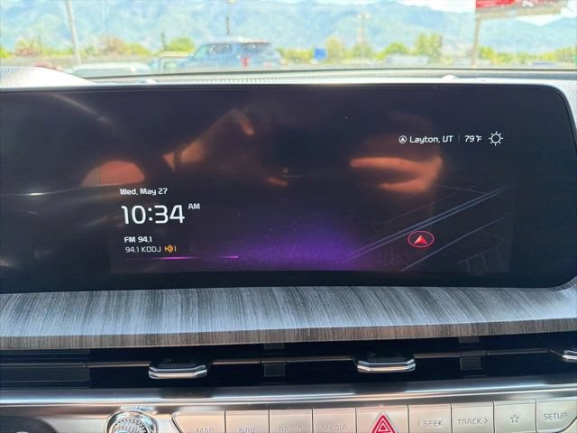 Used 2024 Kia Telluride SX Prestige w/ Towing Package AWD/4WD image 12