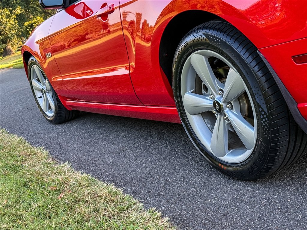 Used 2013 Ford Mustang GT Premium RWD image 20