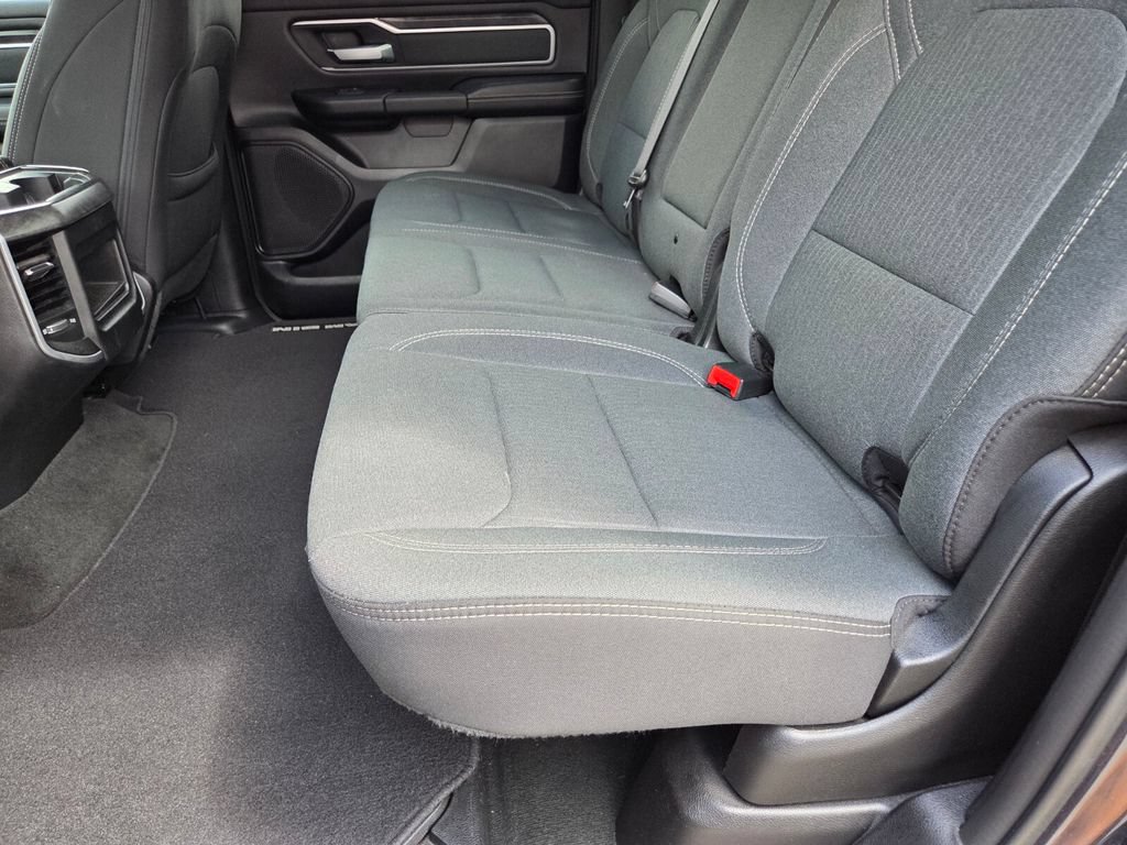 Used 2021 RAM 1500 Big Horn RWD image 21
