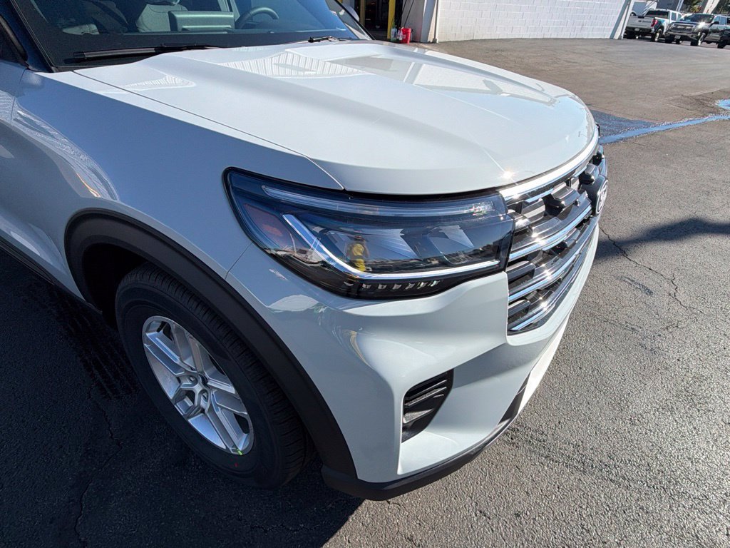 New 2027 Ford Explorer Active AWD/4WD image 10