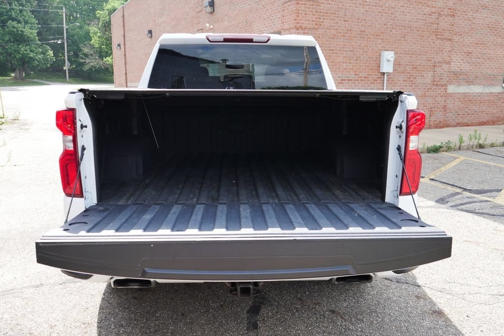 Used 2023 Chevrolet Silverado 1500 RST w/ Protection Package AWD/4WD image 9