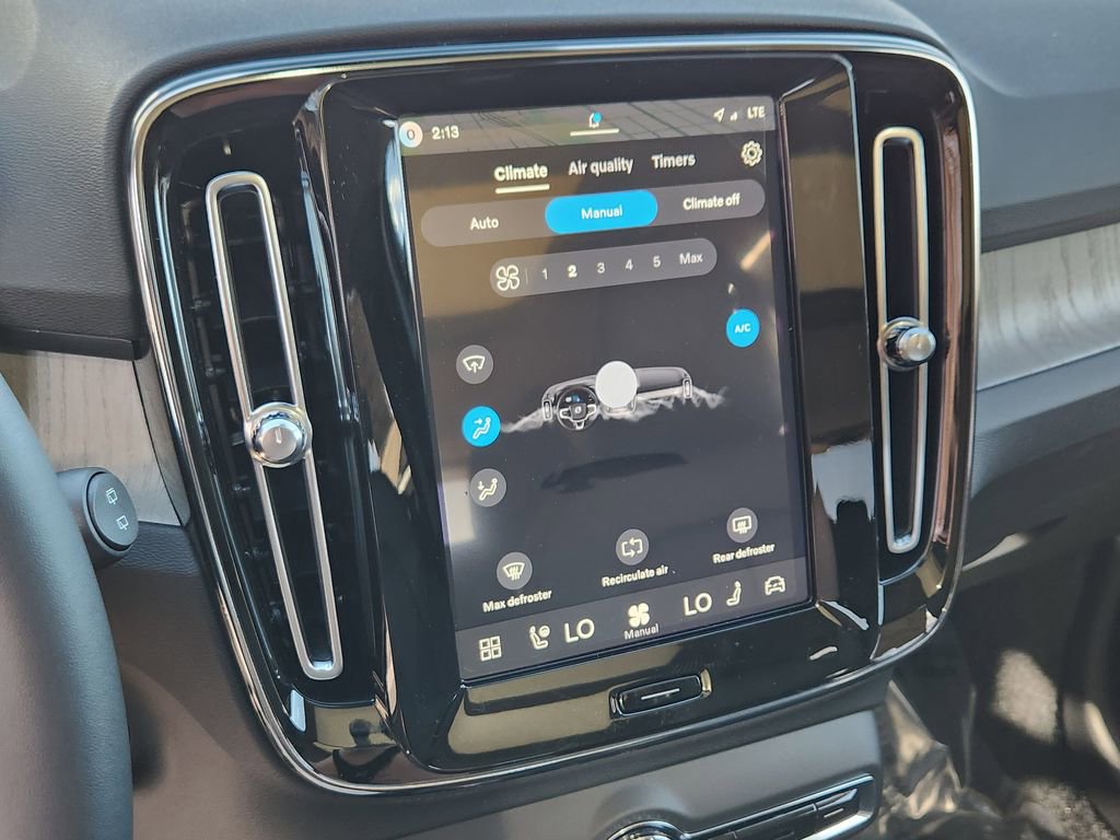 New 2026 Volvo XC40 B5 Plus w/ Protection Package Premier image 10