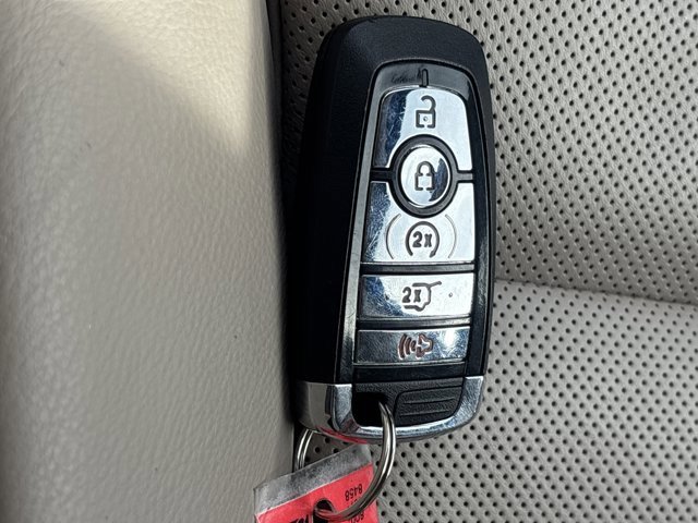 Used 2022 Lincoln Navigator Reserve image 48