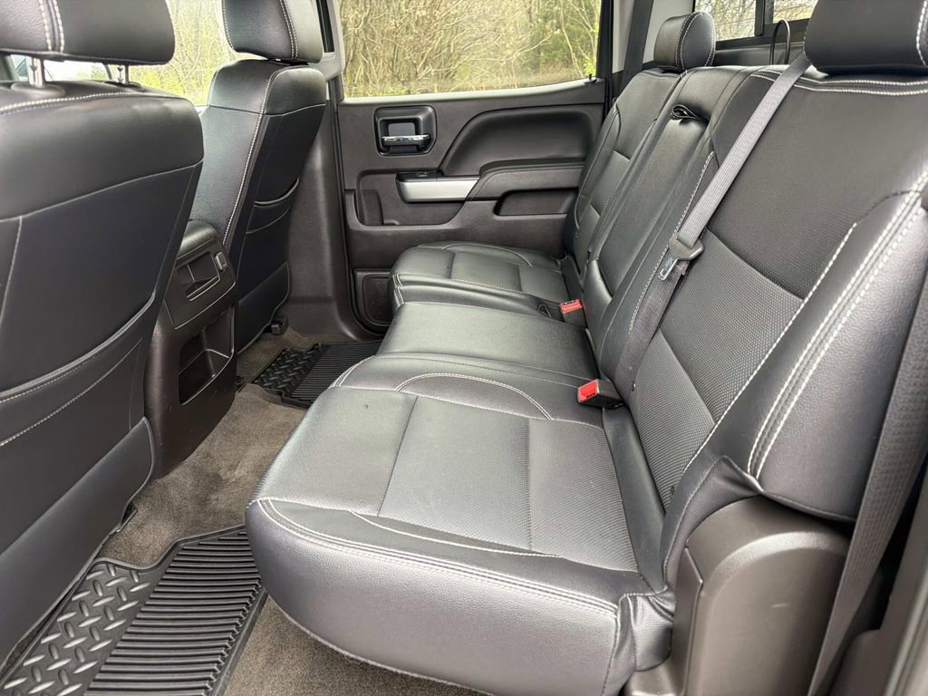 Used 2018 Chevrolet Silverado 1500 LT w/ All Star Edition image 16