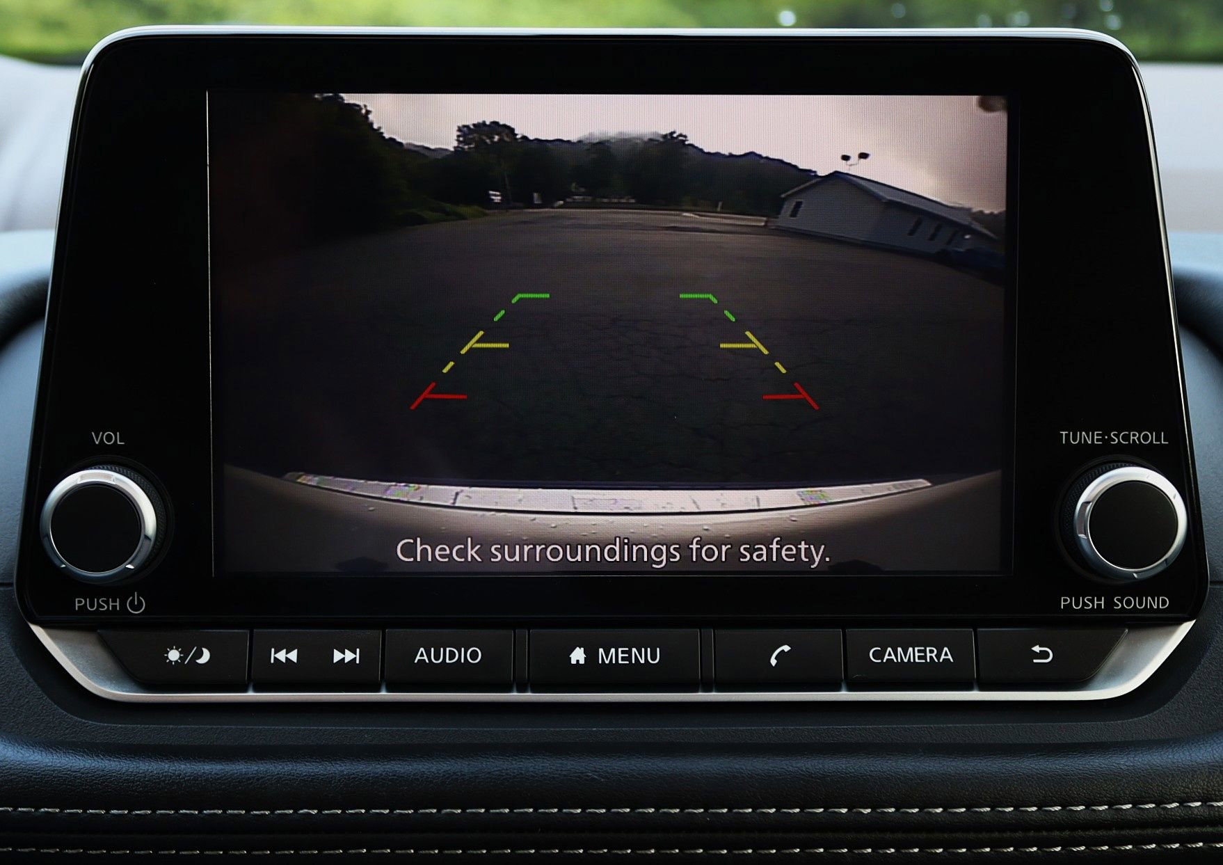 Used 2023 Nissan Rogue SV image 29