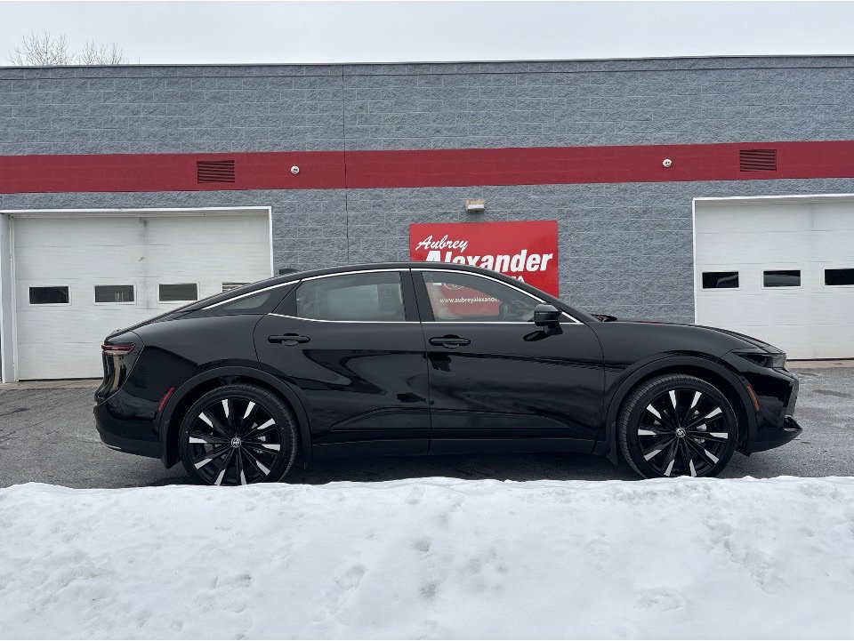 Certified 2026 Toyota Crown Platinum image 2