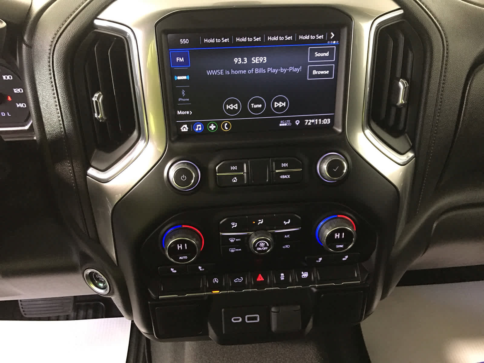 Used 2022 Chevrolet Silverado 1500 LT image 38