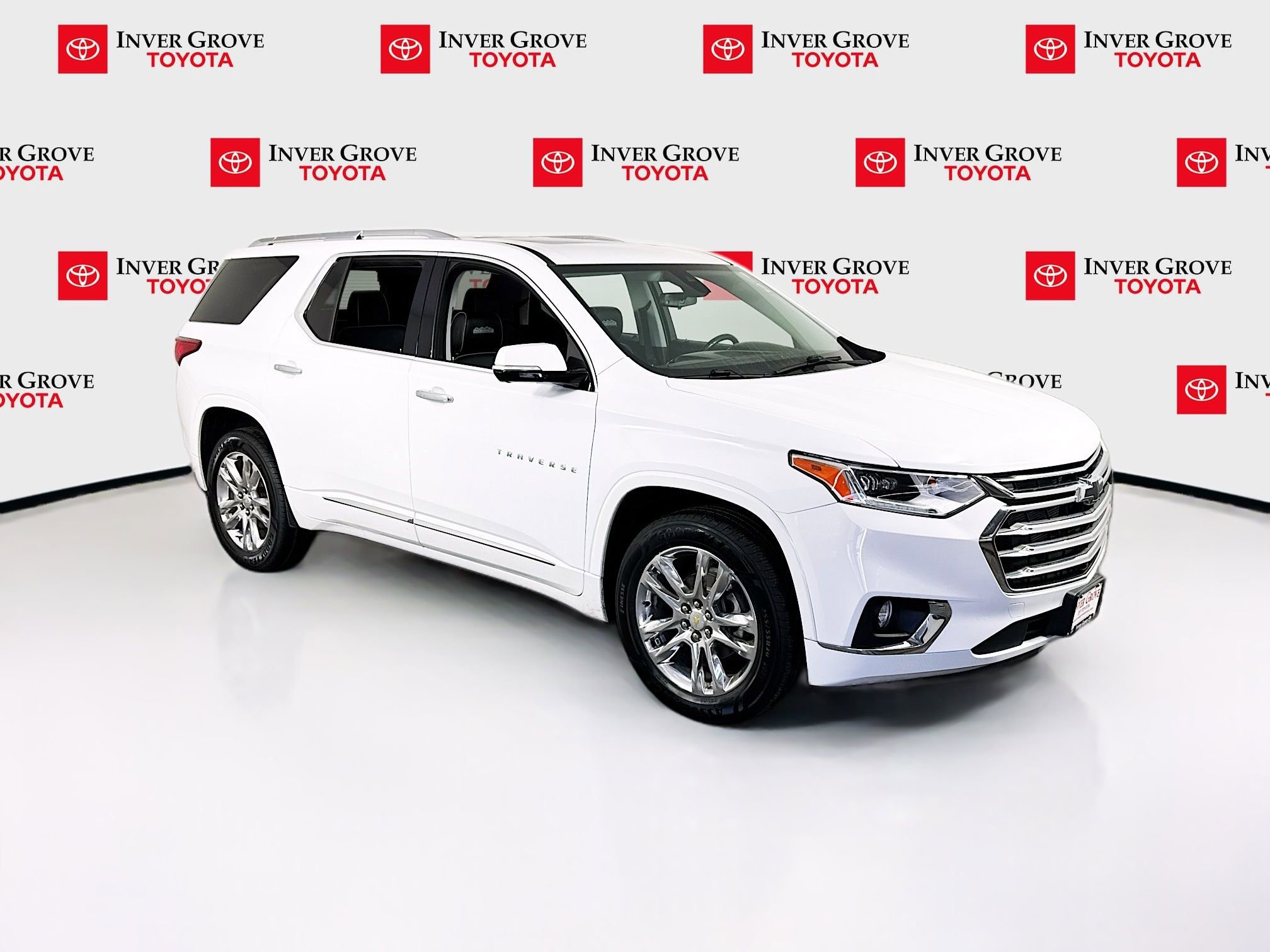 Used 2020 Chevrolet Traverse High Country w/ LPO, Floor Liner Package image 3