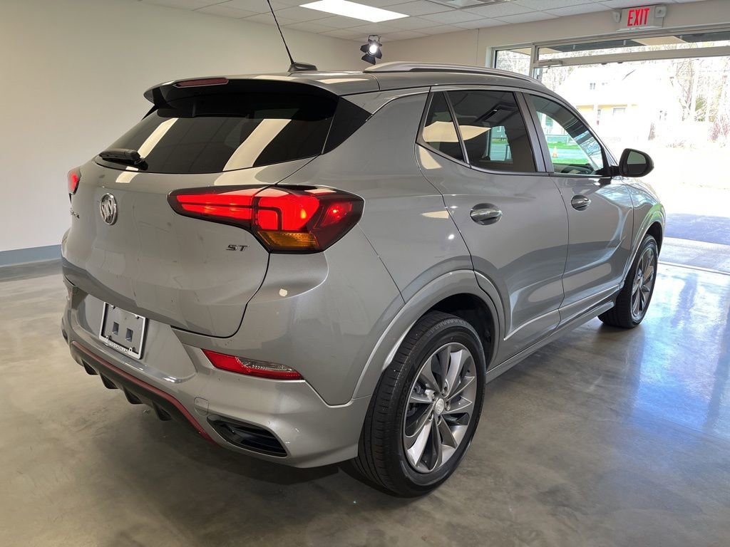 Used 2023 Buick Encore GX Select w/ Sport Touring Package AWD/4WD image 2