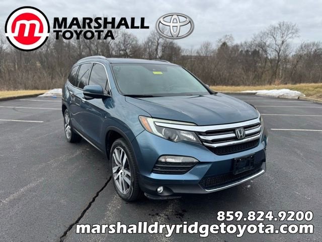 Used 2017 Honda Pilot Touring video 1
