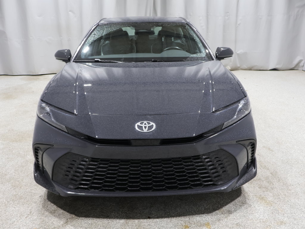 Used 2025 Toyota Camry SE FWD image 7