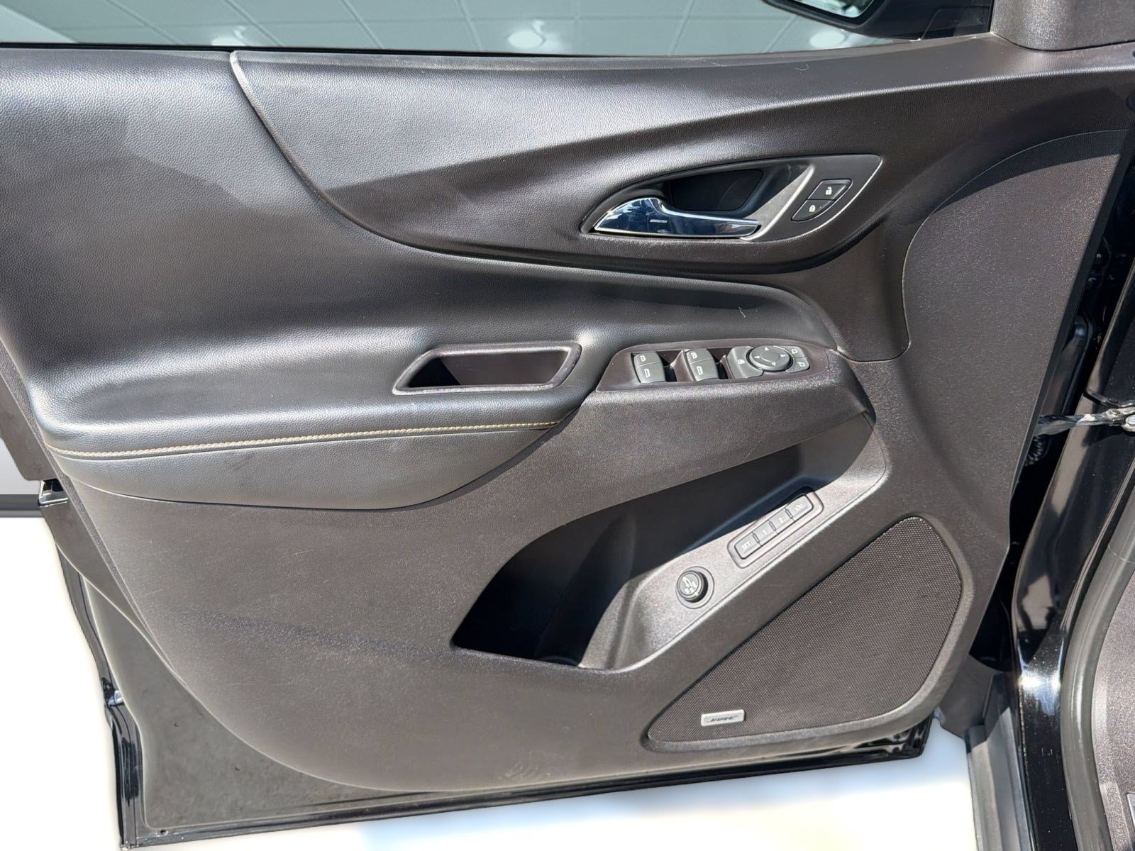 Used 2018 Chevrolet Equinox Premier FWD image 14
