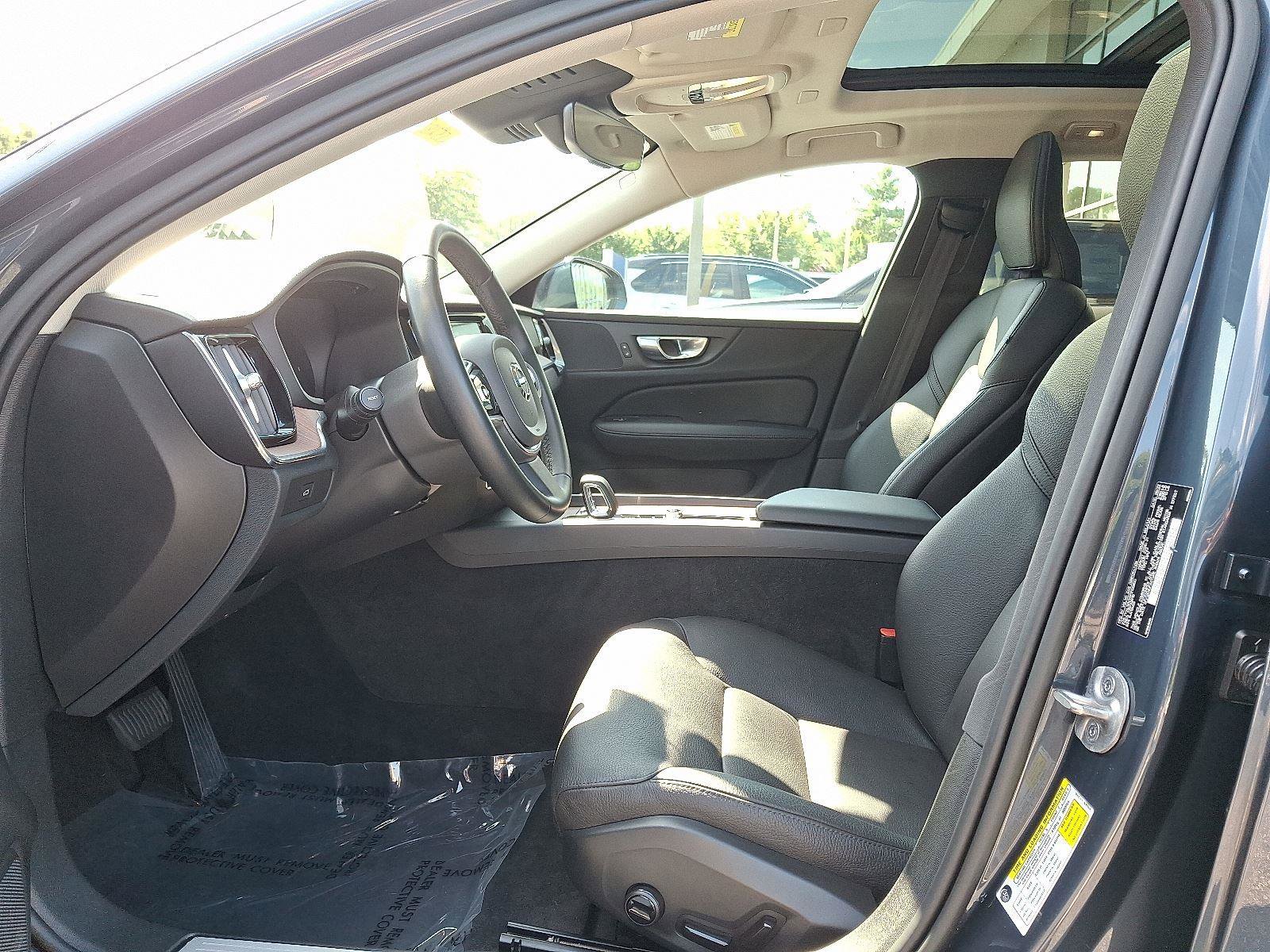 Certified 2023 Volvo V60 B5 Cross Country Plus image 13