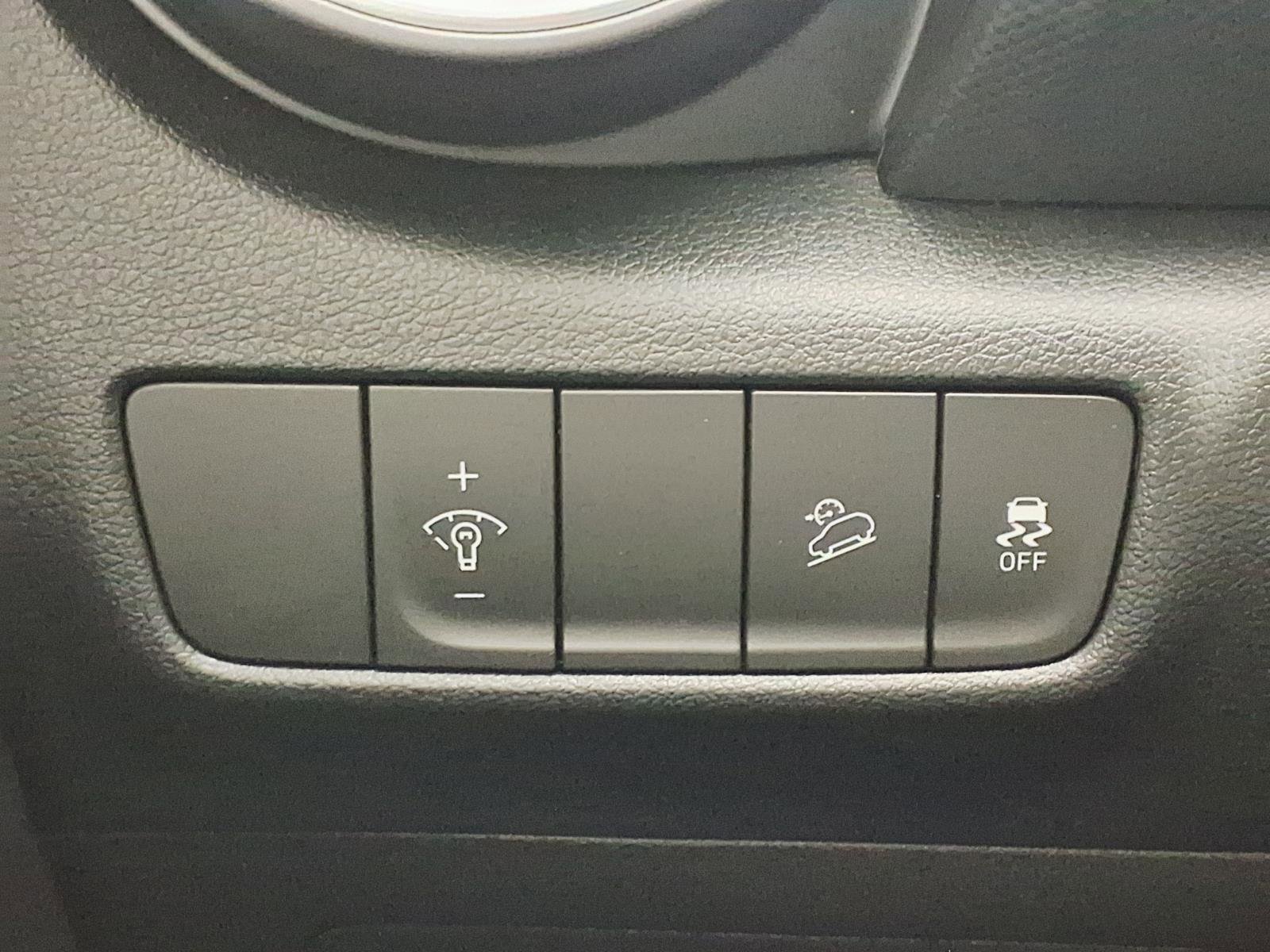 Certified 2022 Hyundai Kona SEL FWD image 22