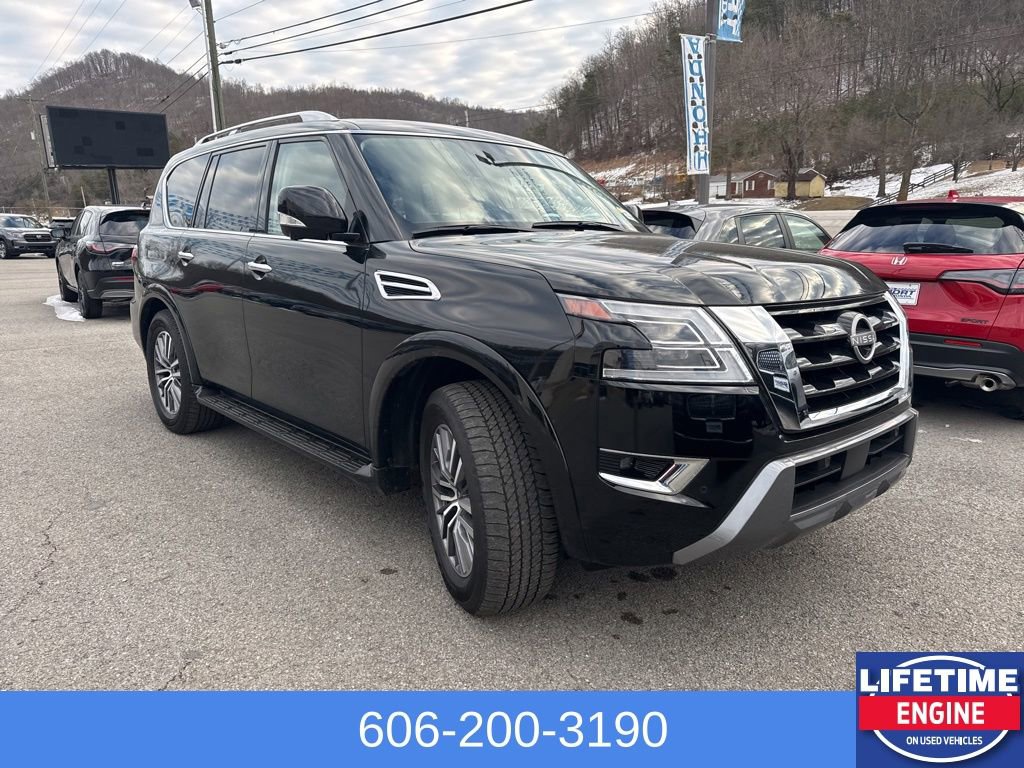 Used 2024 Nissan Armada SL w/ Captain's Chairs Package image 3