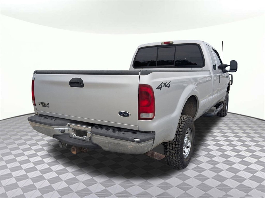 Used 2004 Ford F350 XL image 3