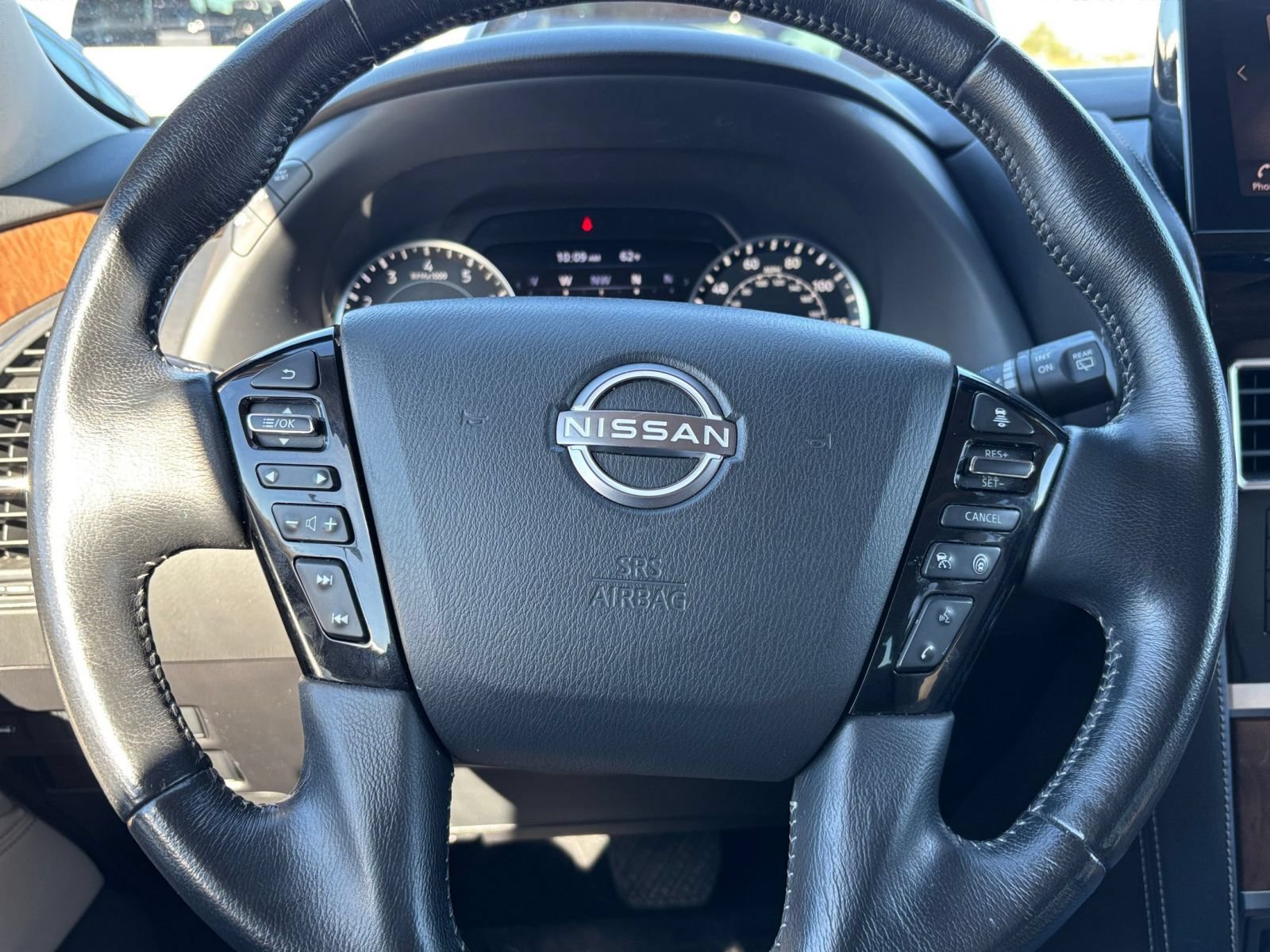 Used 2023 Nissan Armada SL AWD/4WD image 30