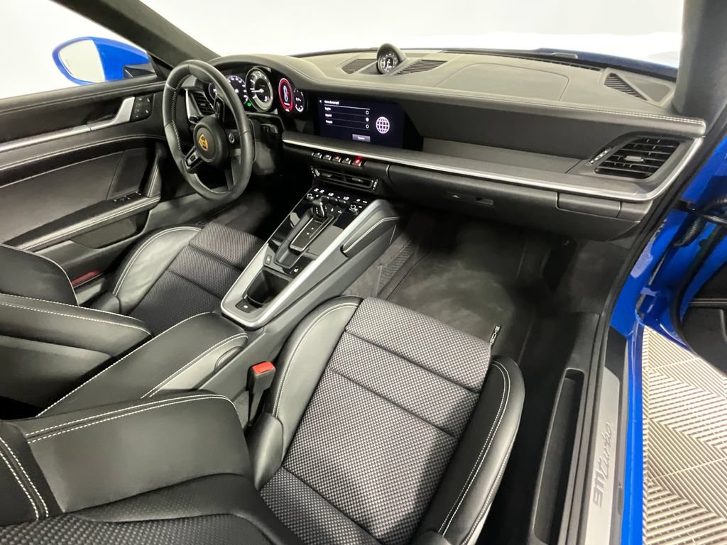 Used 2022 Porsche 911 Turbo AWD/4WD image 16