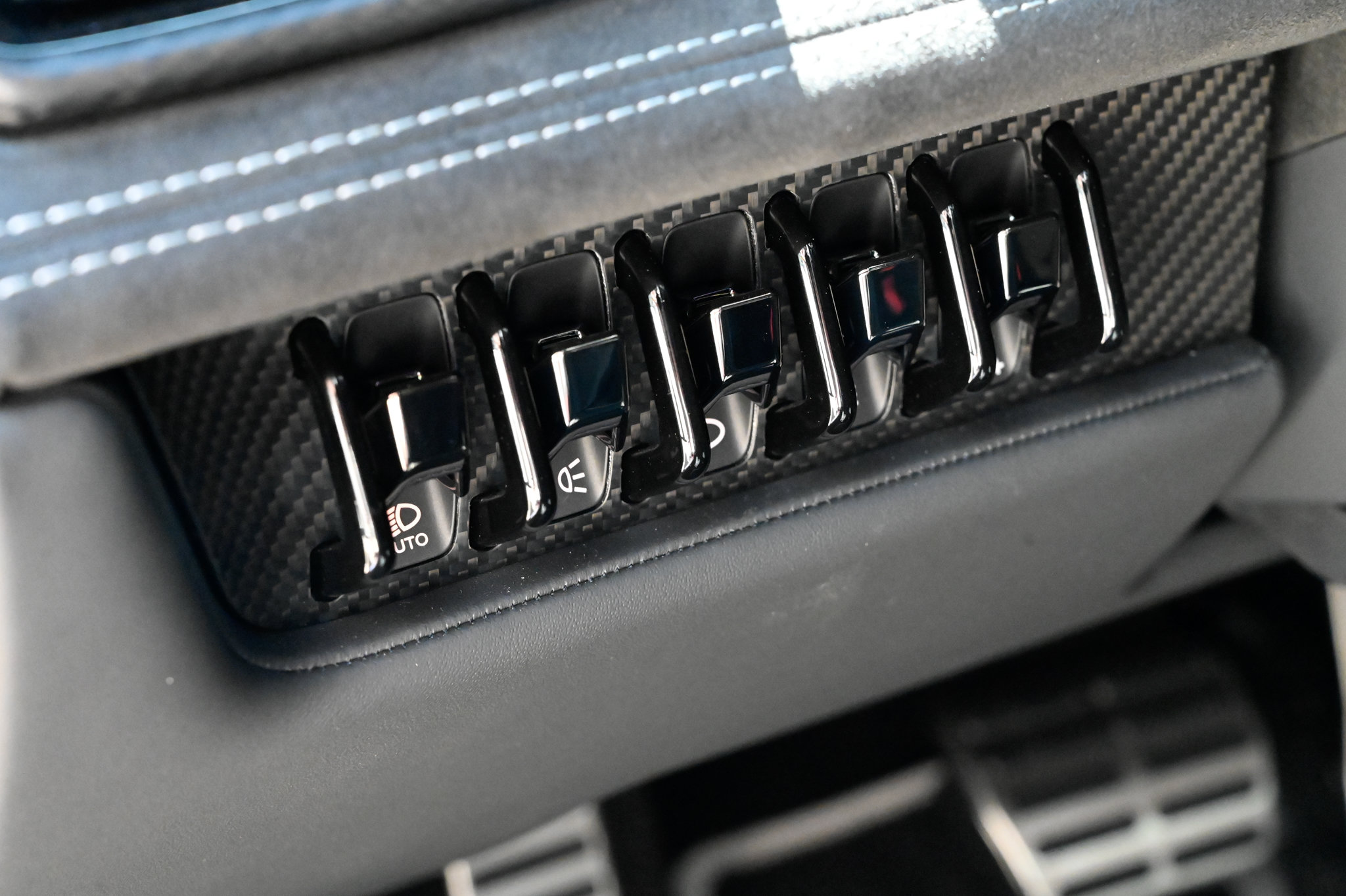 Used 2024 Lamborghini Huracan Tecnica RWD image 21