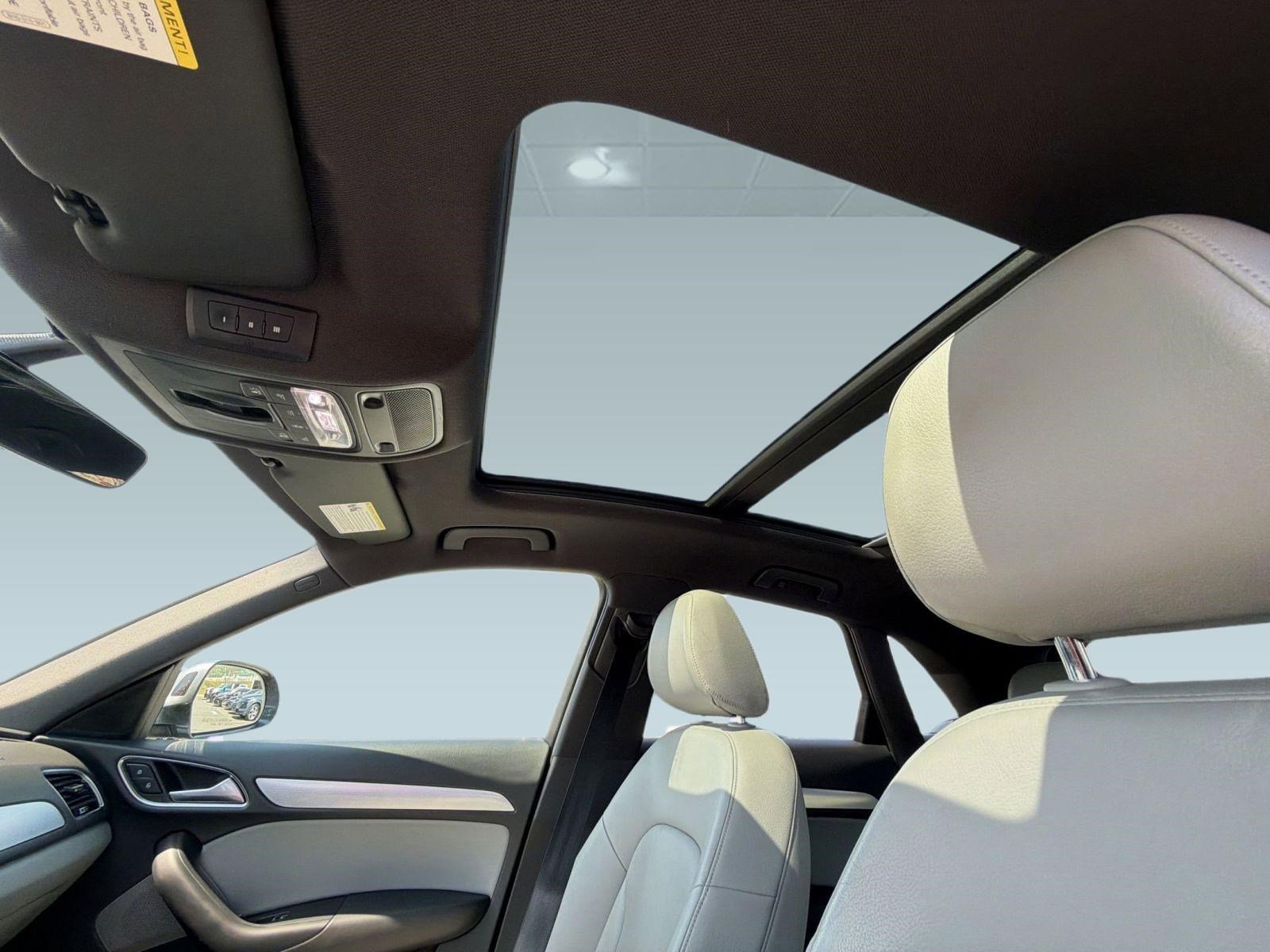 Used 2018 Audi Q3 2.0T Premium Plus w/ Premium Plus Package AWD/4WD image 15