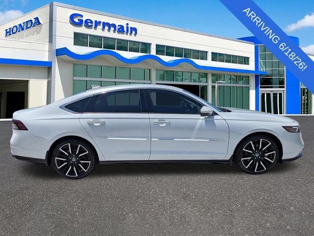 Used 2023 Honda Accord Touring image 4