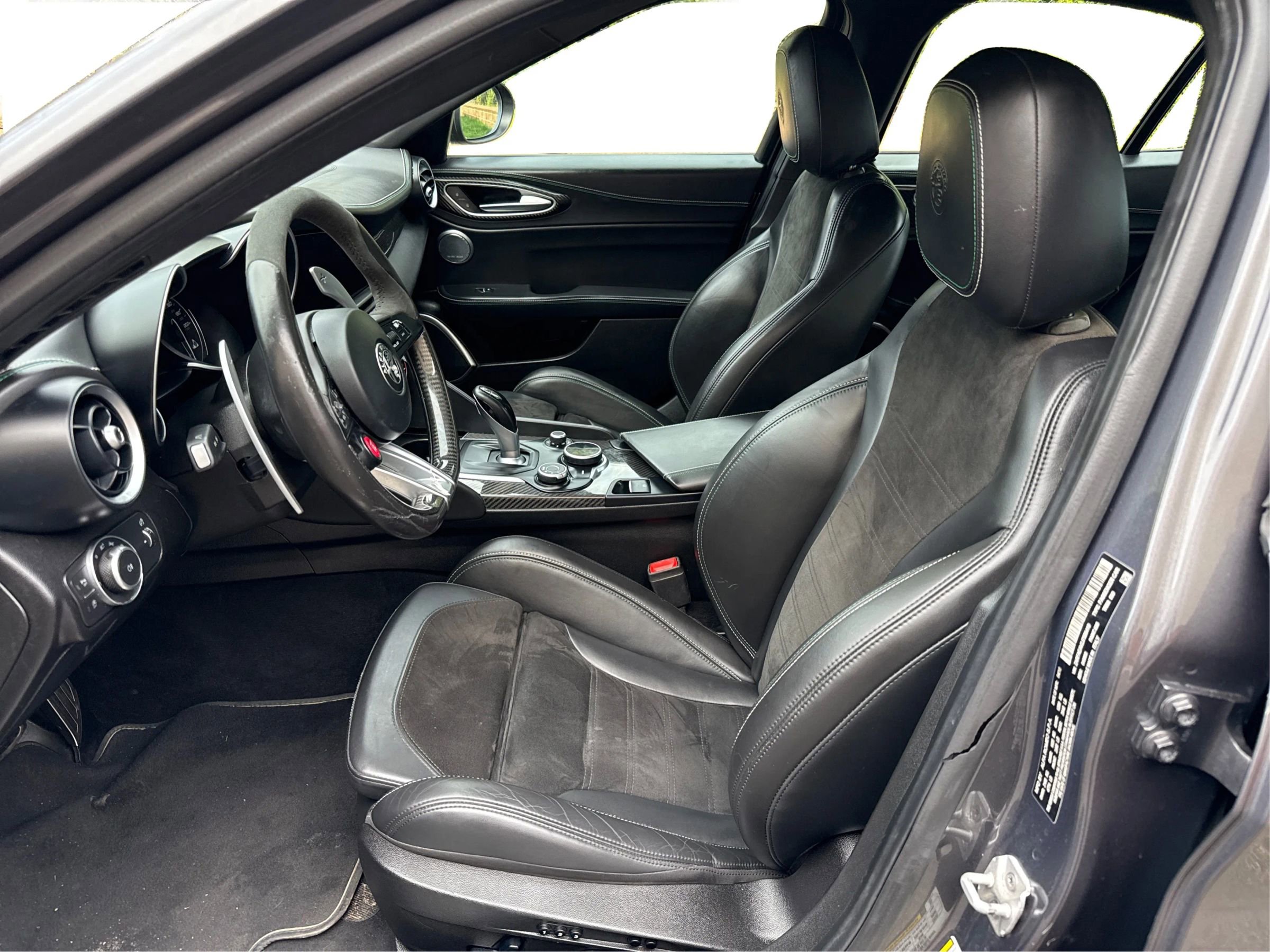 Used 2018 Alfa Romeo Giulia Quadrifoglio w/ Driver Assist Dynamic Package RWD image 9