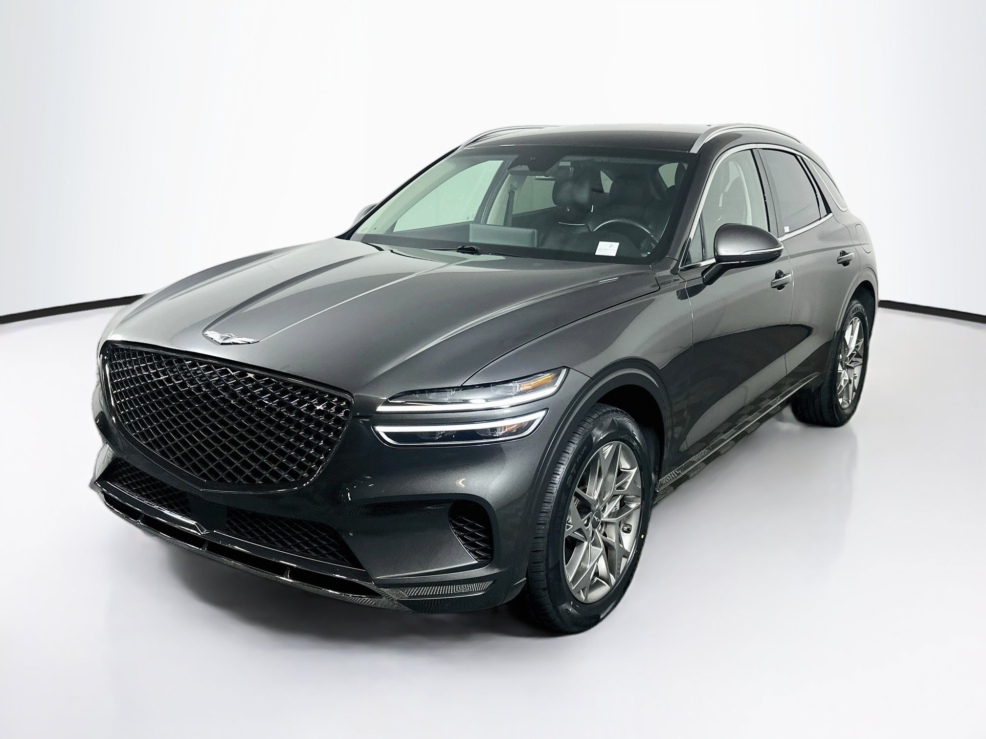 Used 2025 Genesis GV70 2.5T AWD/4WD image 3