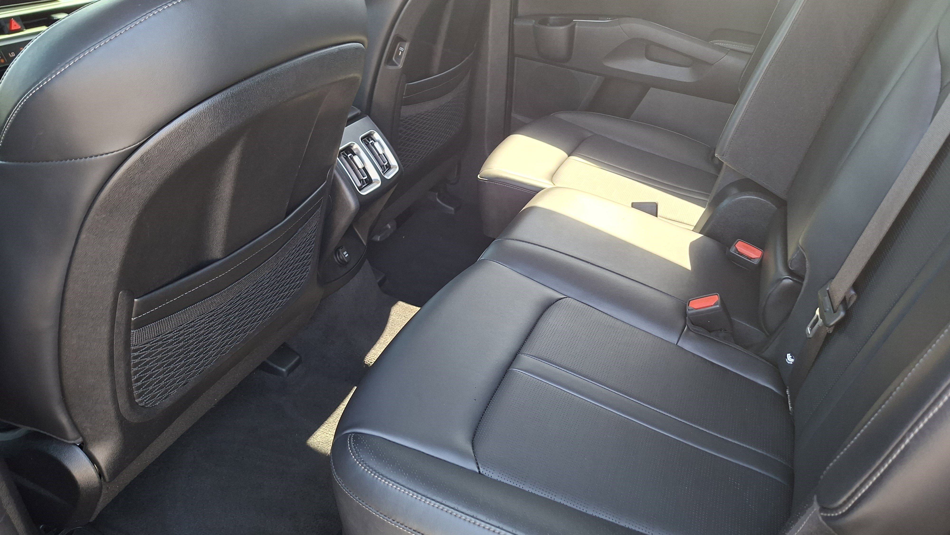 Used 2024 Kia Sorento S w/ Panoramic Sunroof Package image 20