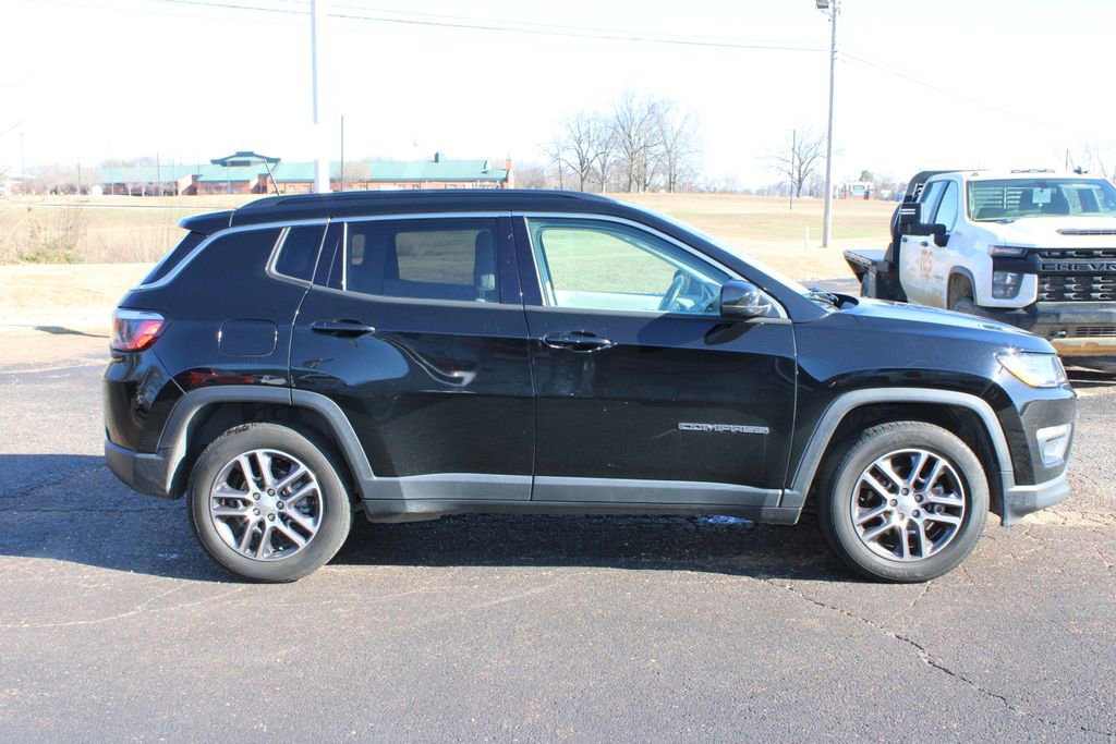 Used 2018 Jeep Compass Latitude w/ Popular Equipment Group image 11