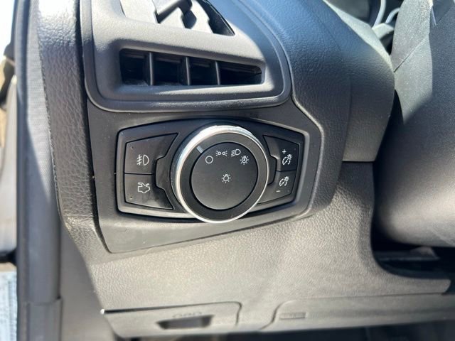 Certified 2018 Ford Focus SEL w/ Cold Weather Package FWD image 8