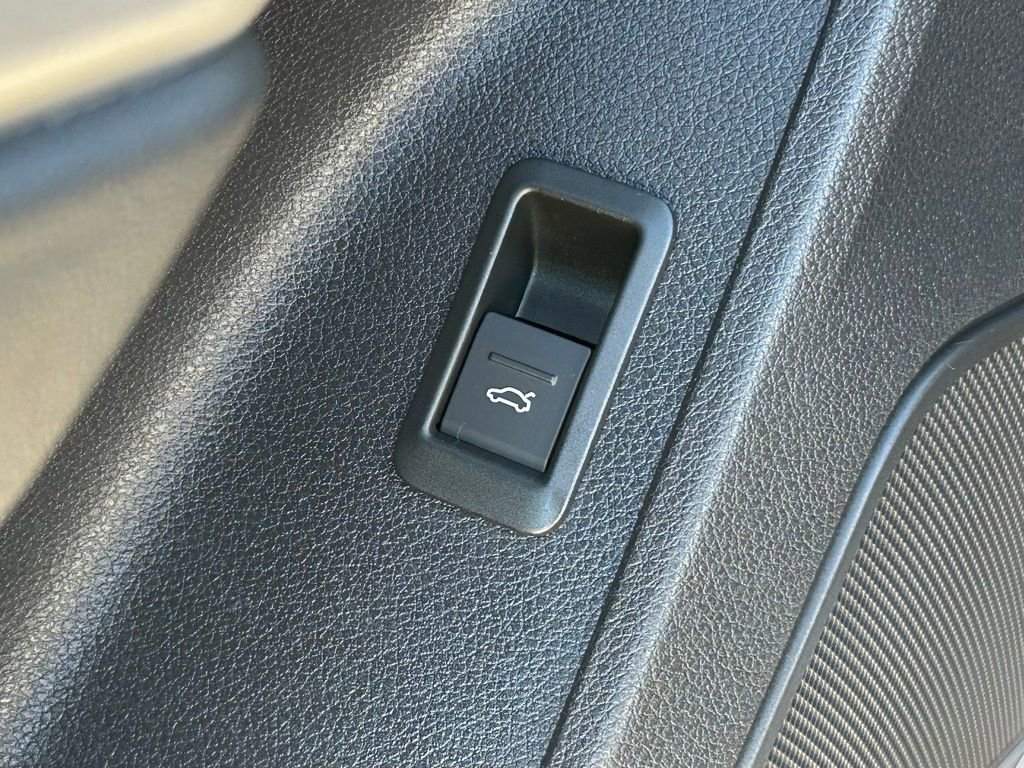 Used 2021 Audi Q3 2.0T Premium Plus w/ Premium Plus Package image 16