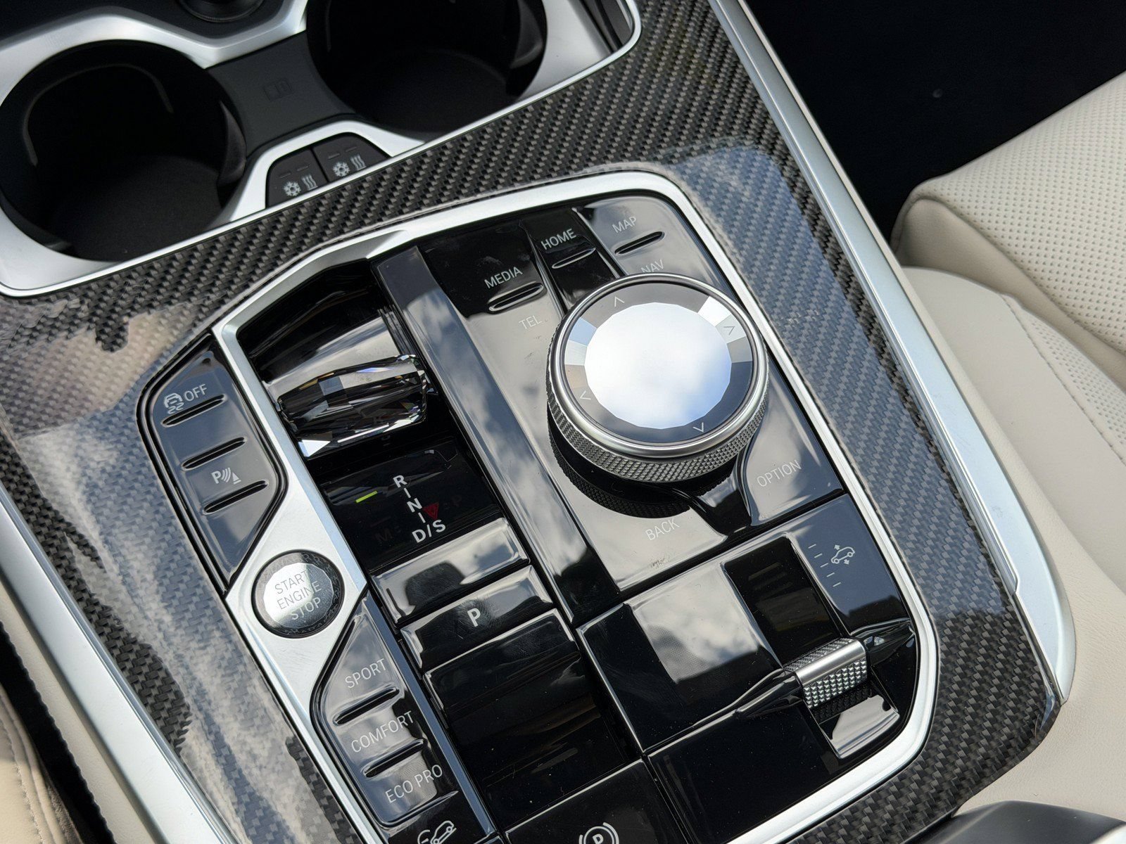 New 2027 BMW X7 M60i AWD/4WD image 29