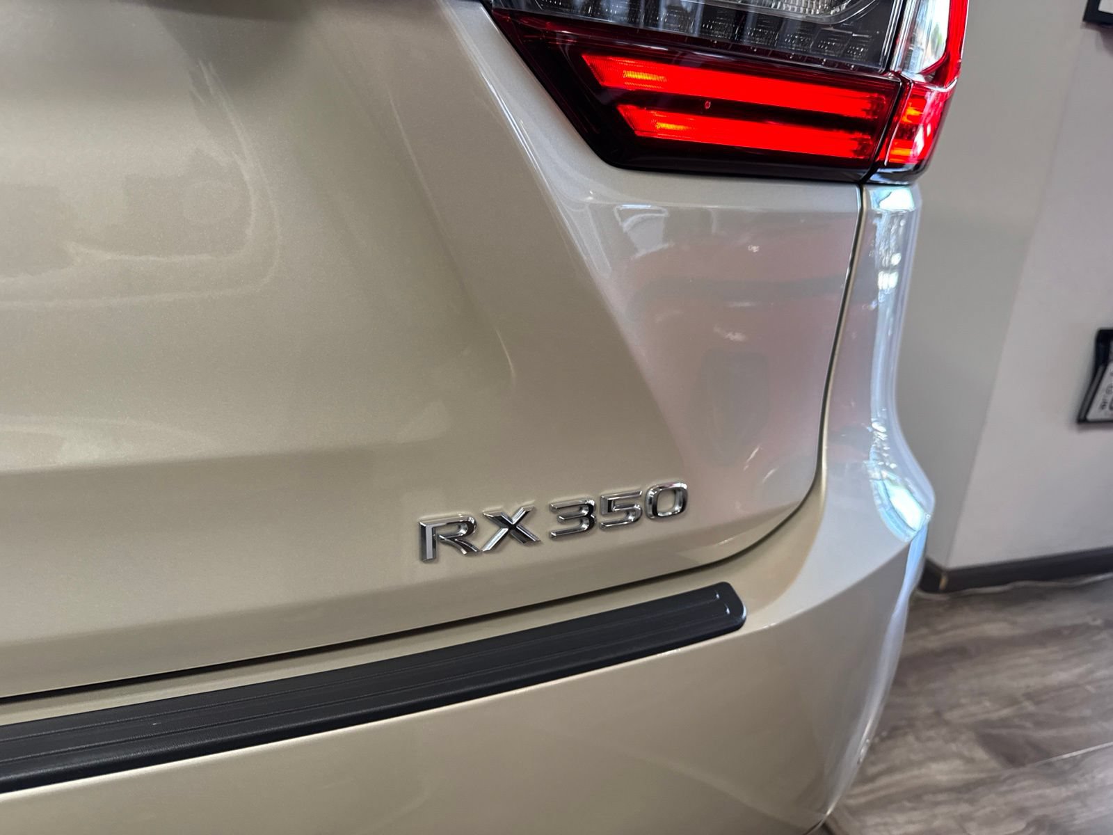 Used 2018 Lexus RX 350 FWD w/ Premium Package image 20