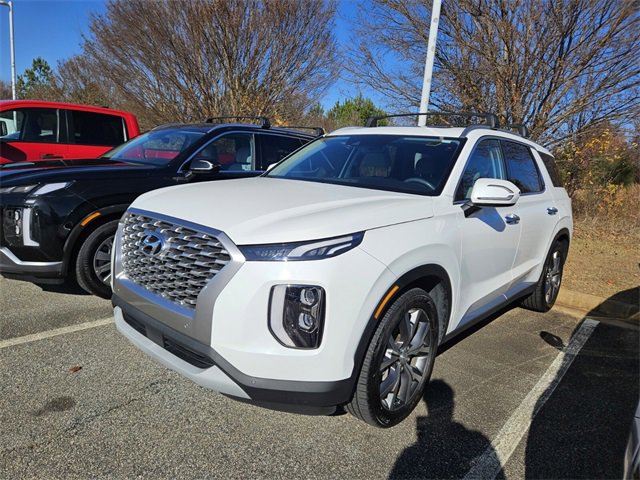 Used 2022 Hyundai Palisade SEL w/ Premium Package image 3