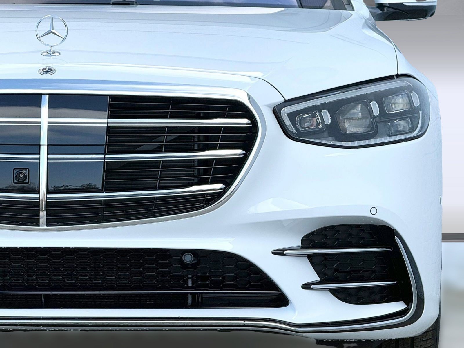 New 2026 Mercedes-Benz S 580 4MATIC Sedan image 10