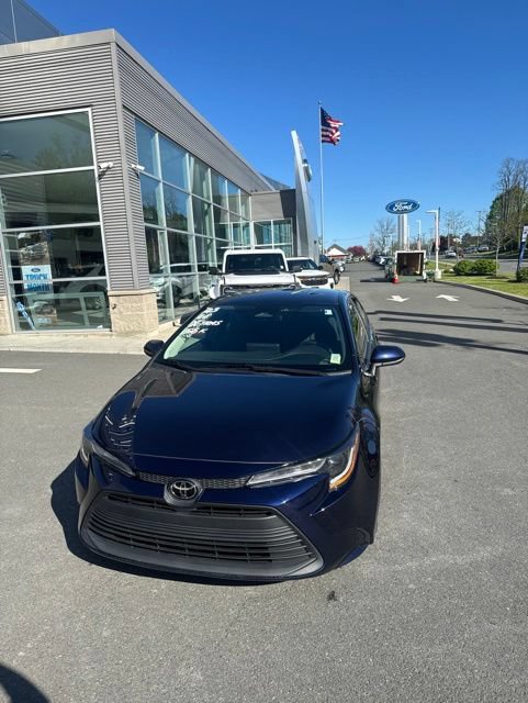 Used 2023 Toyota Corolla LE FWD image 1