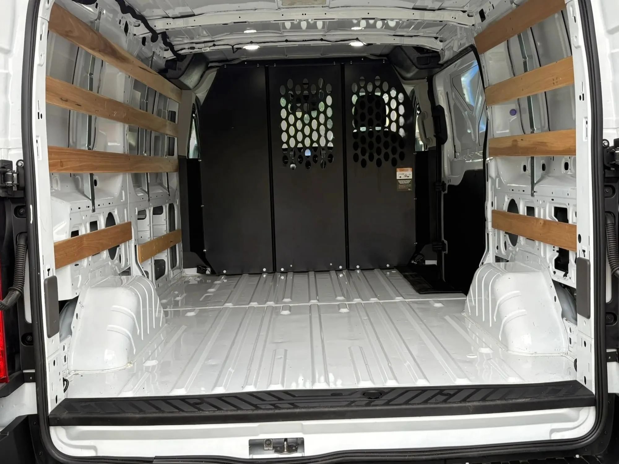 Used 2025 Ford Transit 250 Low Roof w/ Exterior Upgrade Package RWD image 15