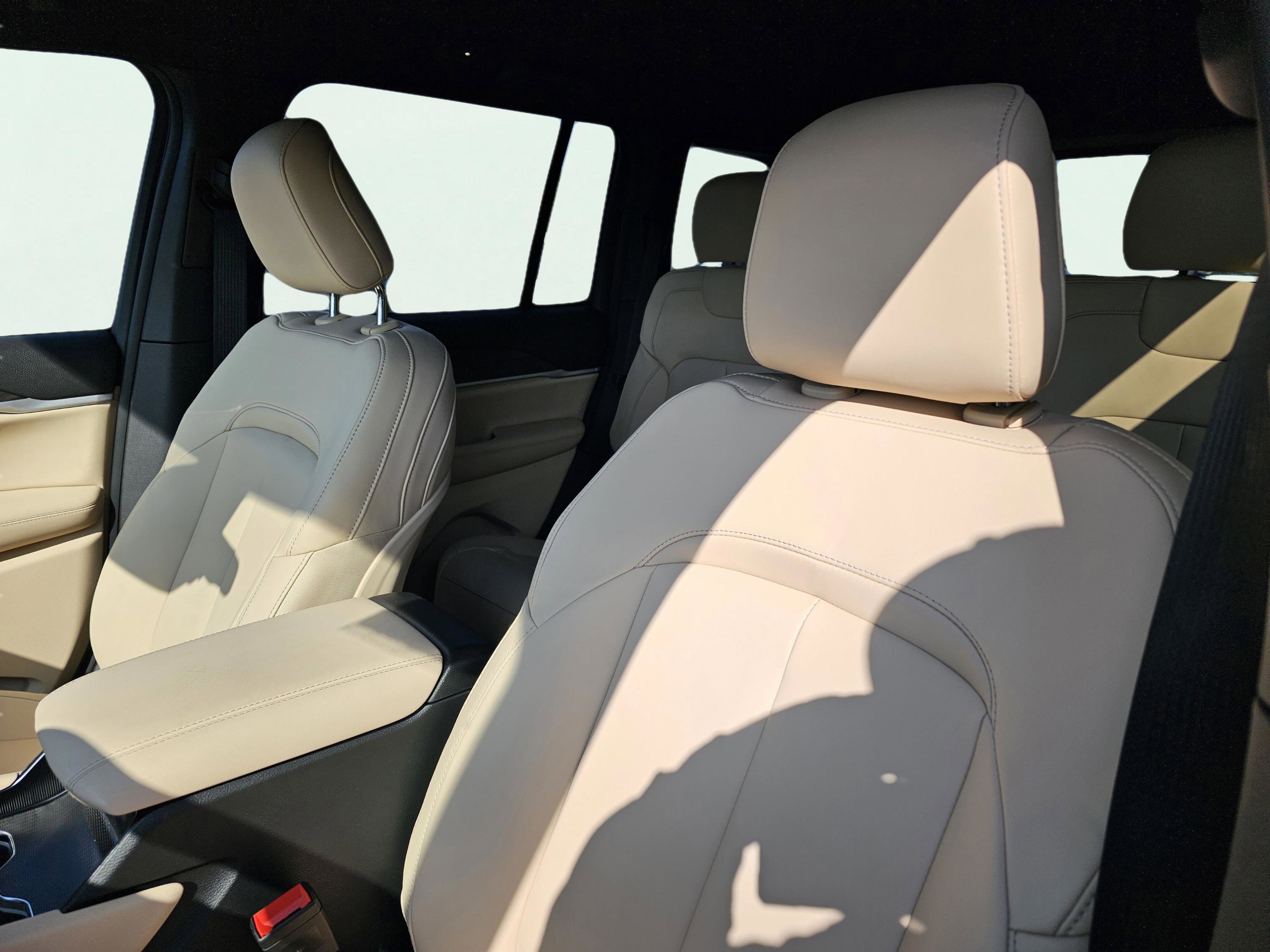 New 2026 Jeep Grand Cherokee Limited image 19