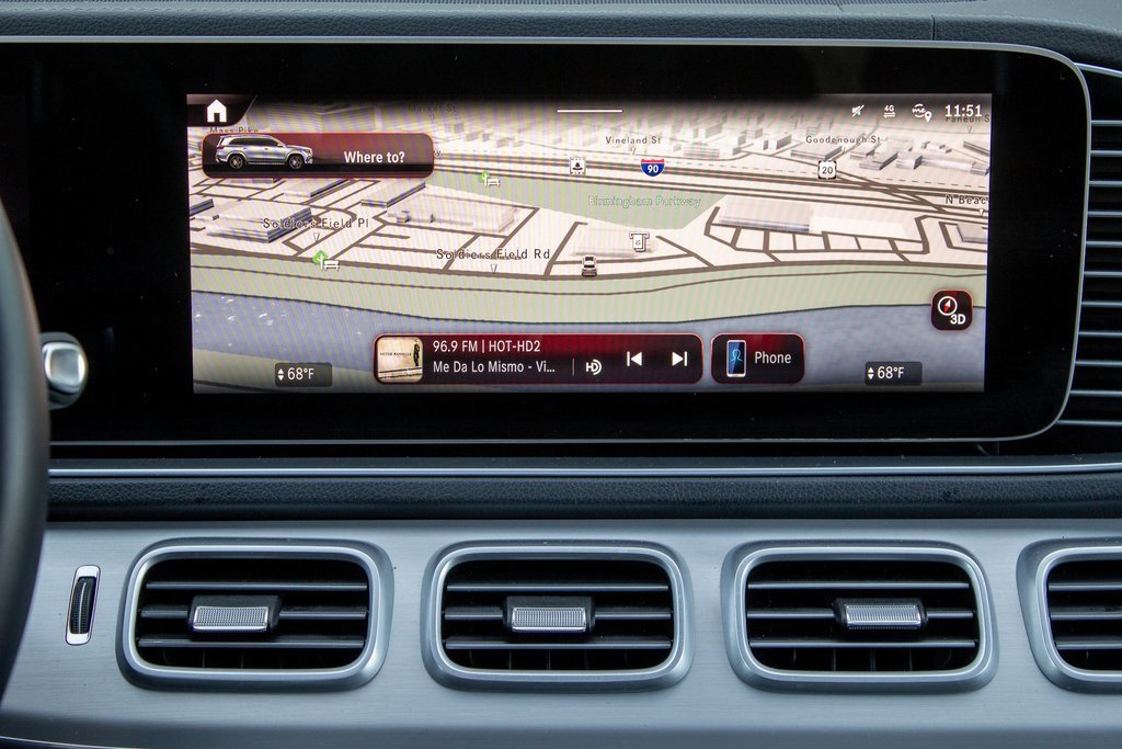 Used 2024 Mercedes-Benz GLS 450 4MATIC image 17