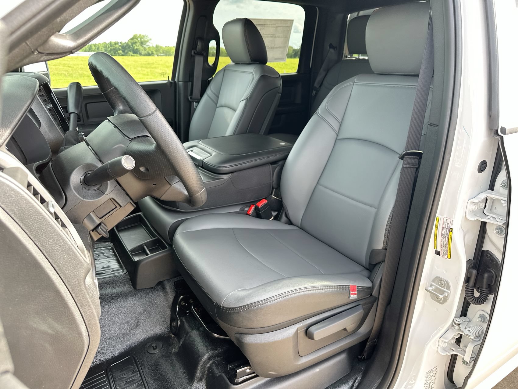 New 2026 RAM 3500 Tradesman w/ Chrome Appearance Group A AWD/4WD image 11