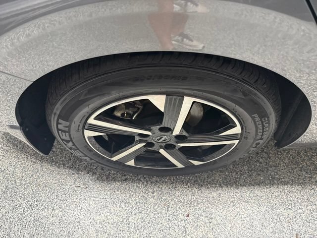 Used 2024 Nissan Sentra SV FWD image 20