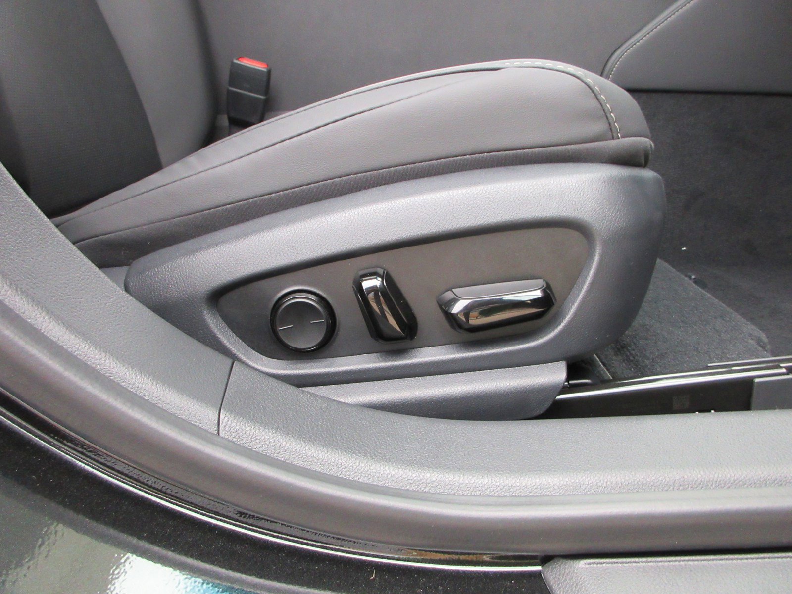 New 2025 Lexus ES 350 w/ Premium Package image 24