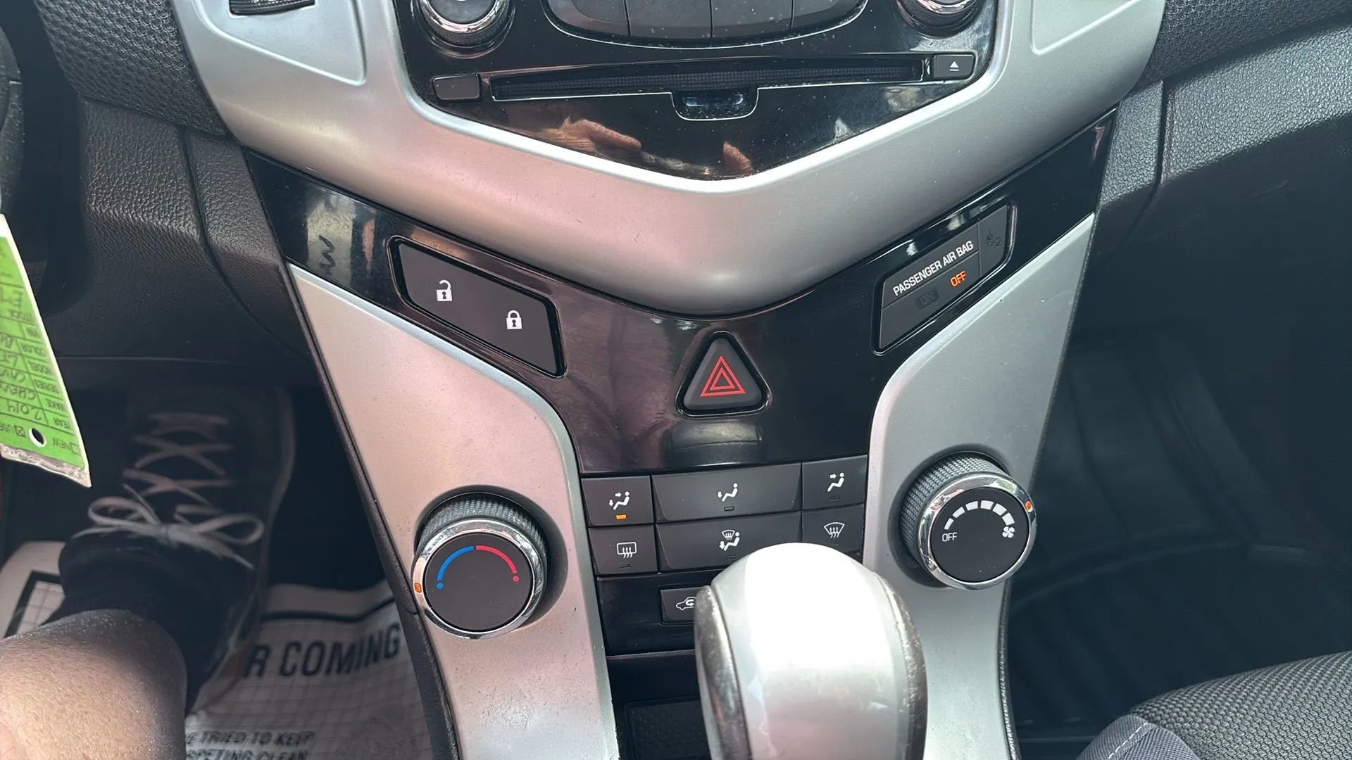 Used 2014 Chevrolet Cruze LT w/ Technology Package FWD image 27