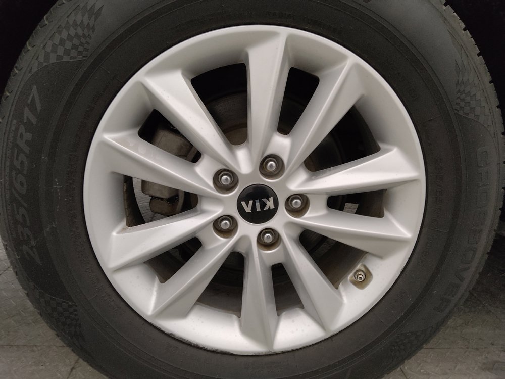 Used 2020 Kia Sorento LX FWD image 31