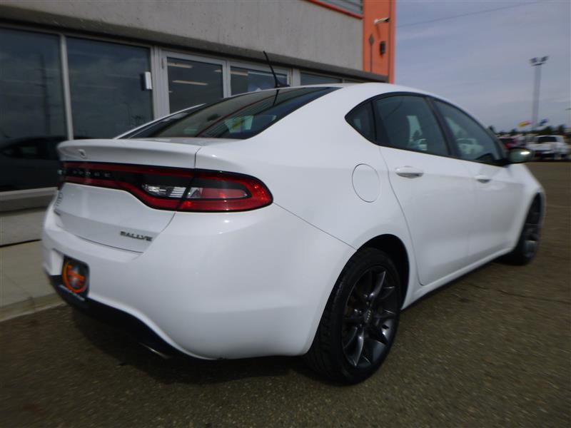 Used 2016 Dodge Dart SXT w/ Rallye Appearance Group FWD image 3