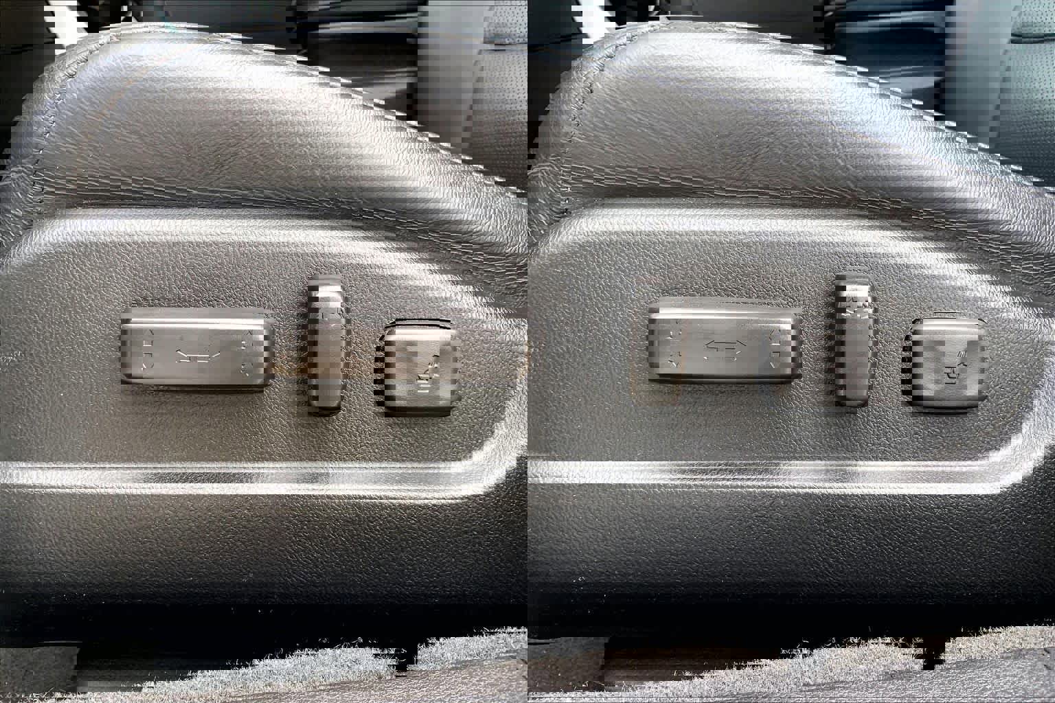 Used 2020 Acura TLX w/ Technology Package image 33