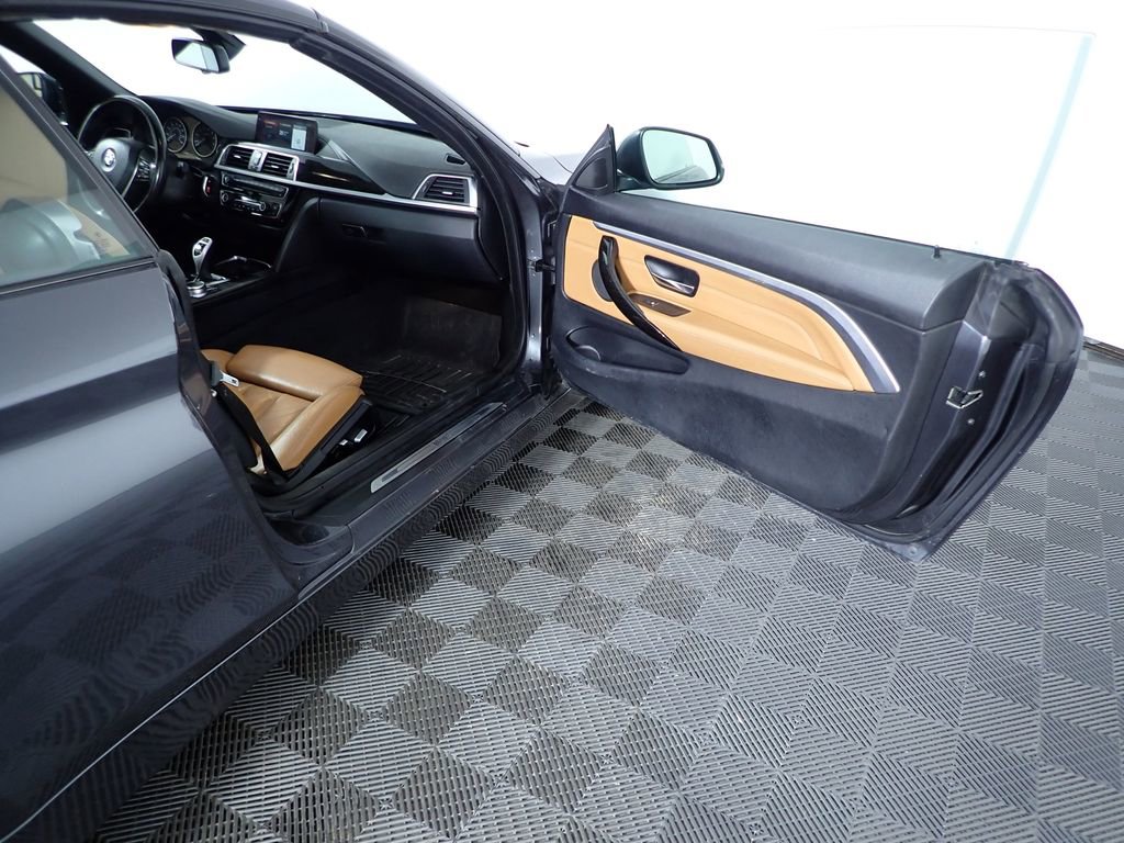 Used 2018 BMW 430i xDrive Convertible image 29